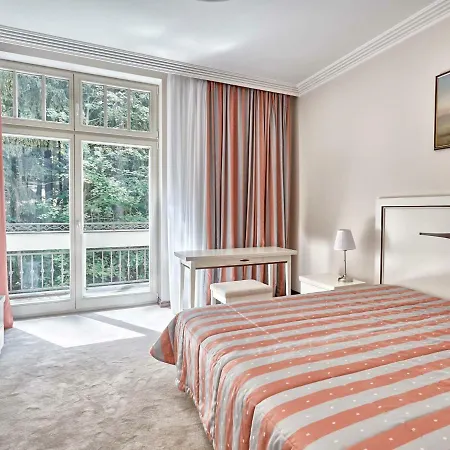 Apartment Villa Dionysus Karlovy Vary Exterior photo