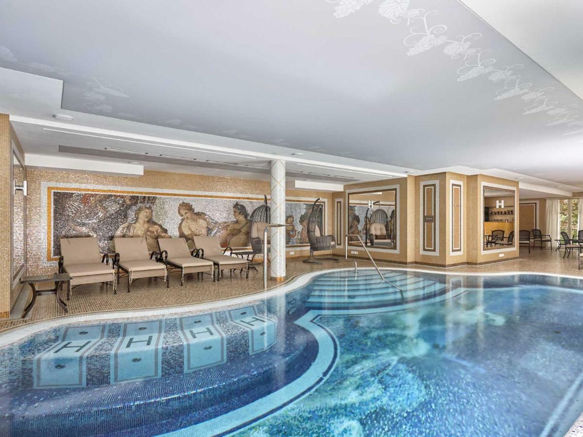 Dionysus Apartment *