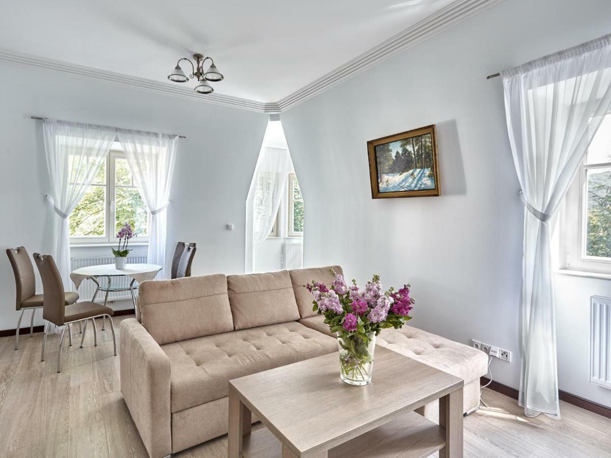 Apartment Dionysus *